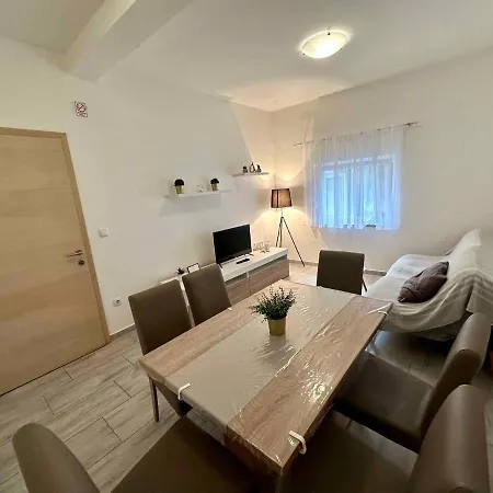 In 45738 Apartmán *