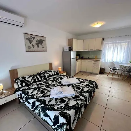 Apartmán In 45738 *