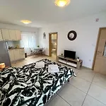 Apartment In 45738