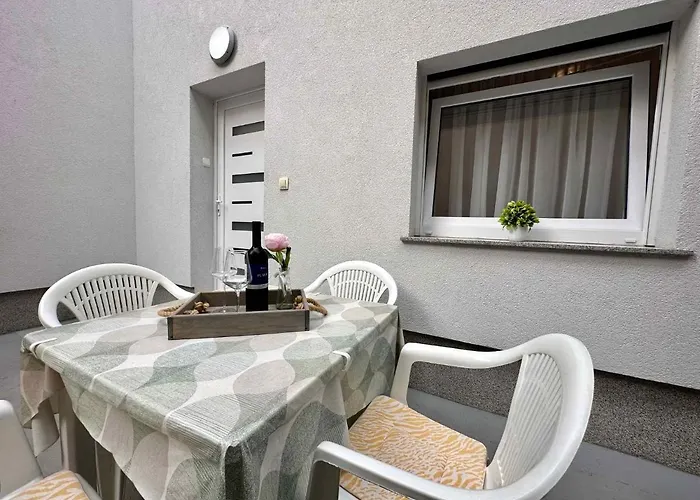 In 45738 Διαμέρισμα